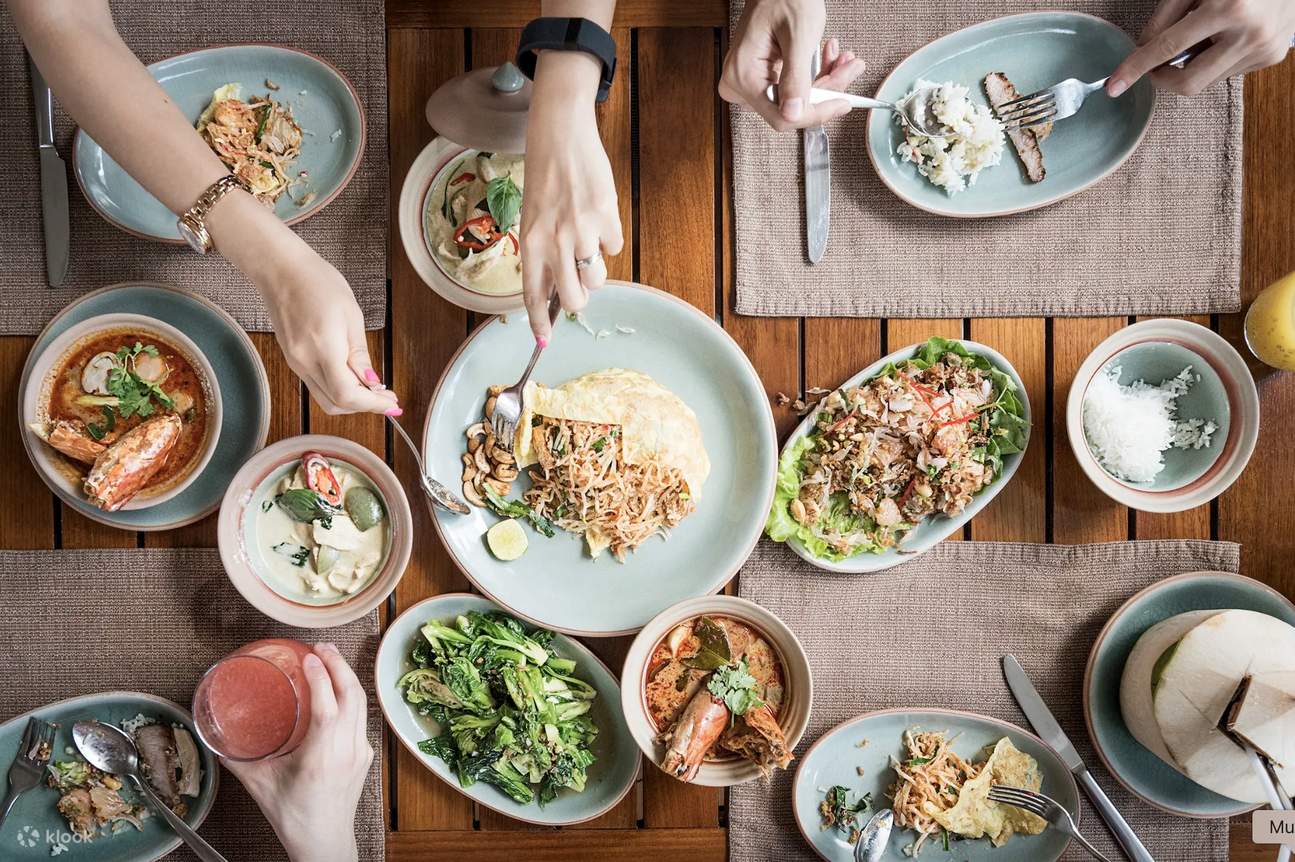 Kerry Hotel Hong Kong Buffet | Big Bay Cafe | Mittagsbuffet, Brunch-Buffet, Abendbuffet